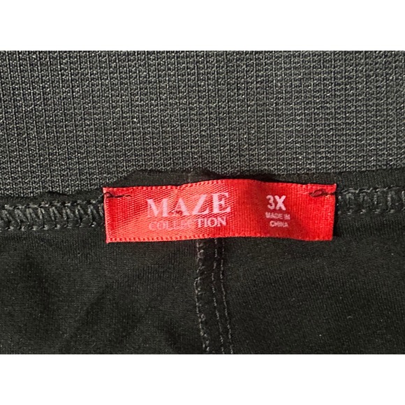 Maze Collection Black Ponte Pants Size 3X Button Detail Flare Leg - Picture 4 of 9